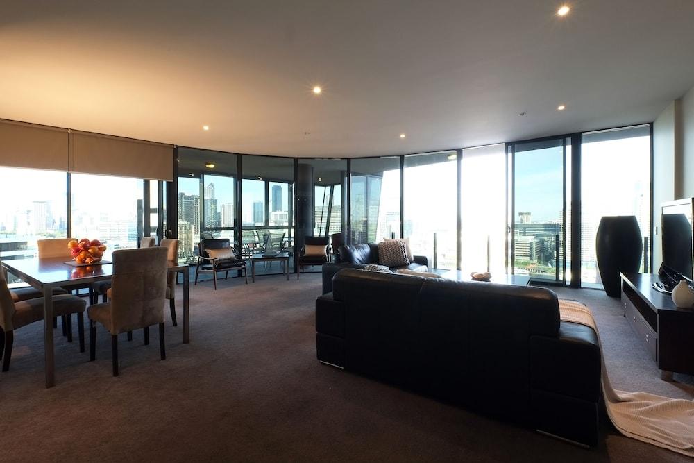 Acd Apartments Melbourne Exterior photo