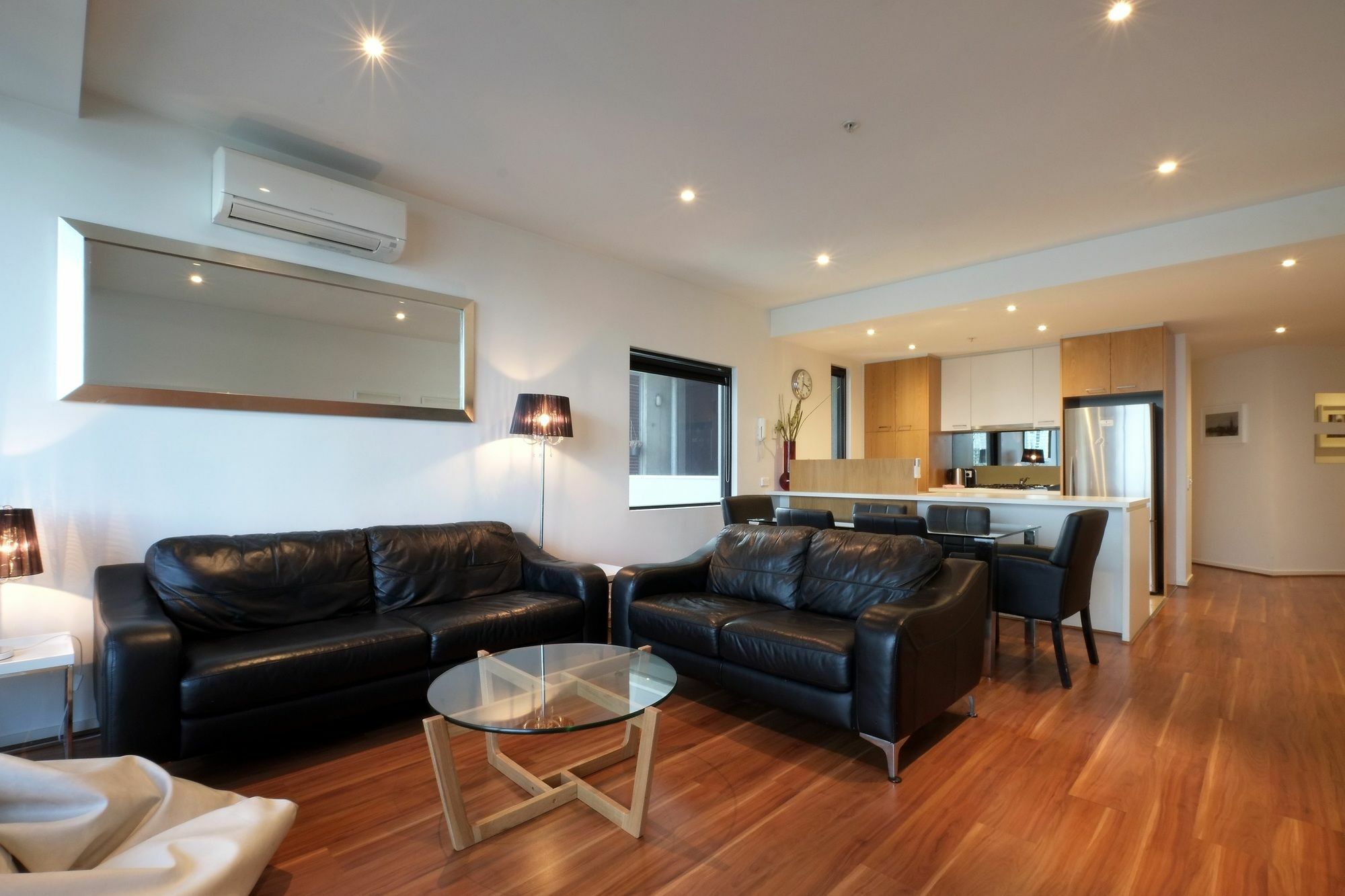 Acd Apartments Melbourne Exterior photo
